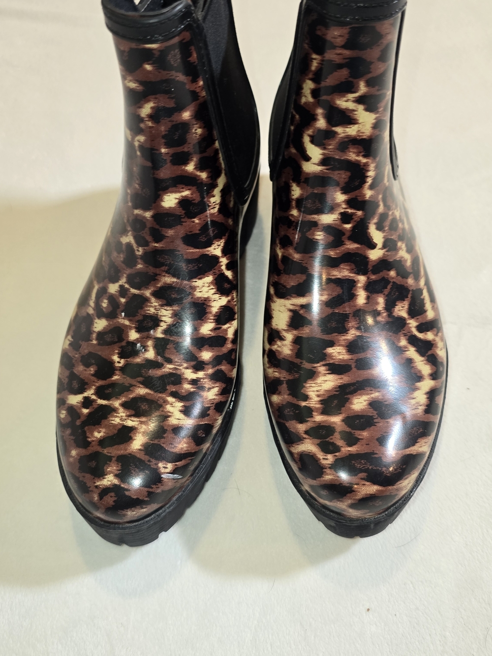 Jeffrey Campbell Leopard Print Cloudy Chelsea Rain Boots Size 8 Lug Sole - Picture 2 of 7
